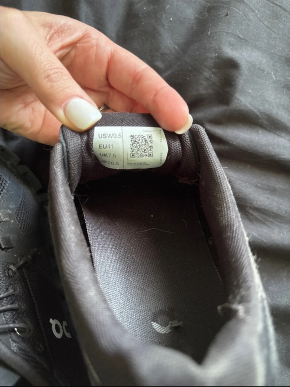 On Running Men's Sneakers in Black
